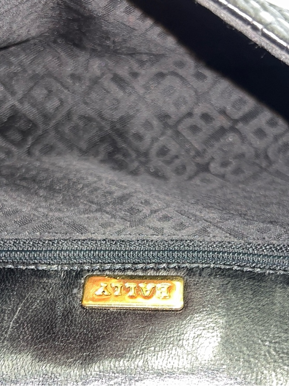 Vintage Bally Small Luxury Designer Quilted Leather - Picture 10 of 10